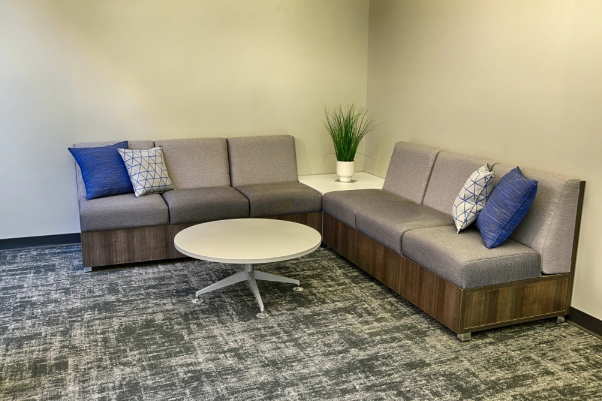 Client space with lb lounge and day to day occasional table md
