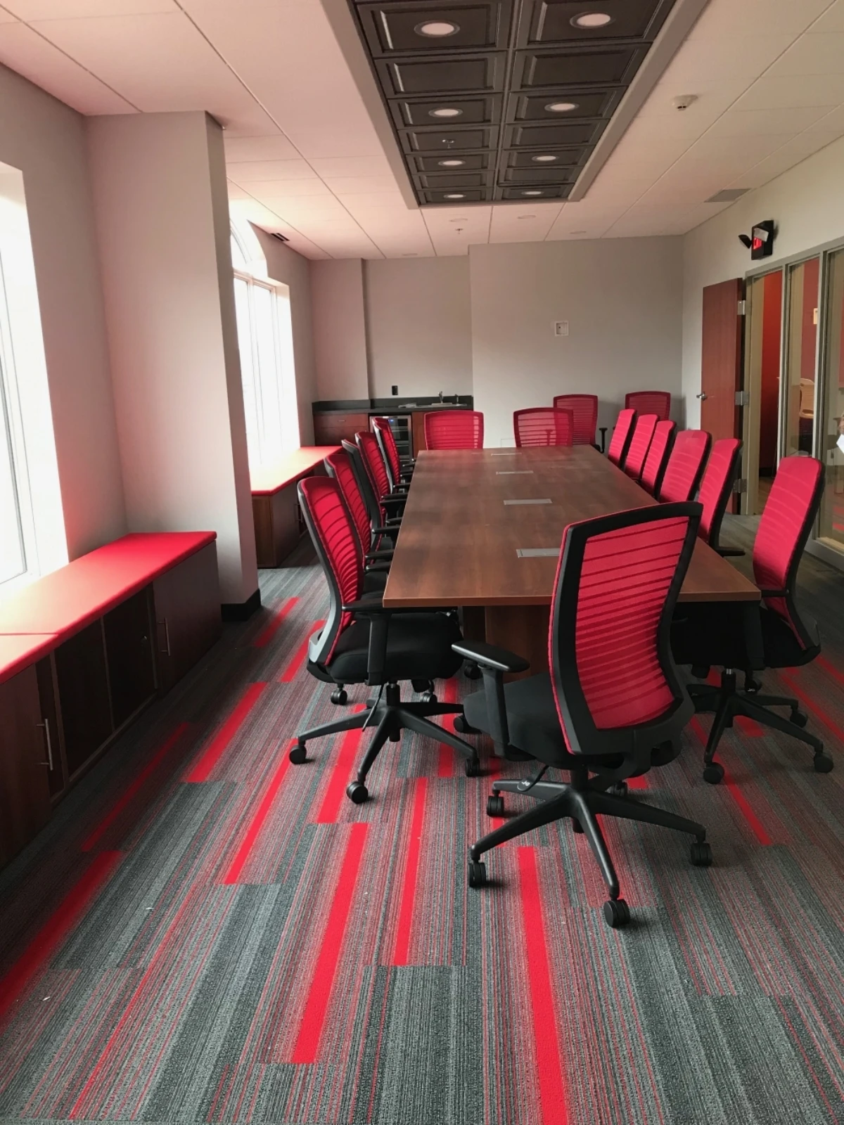 Client space with calibrate series conference table with power md