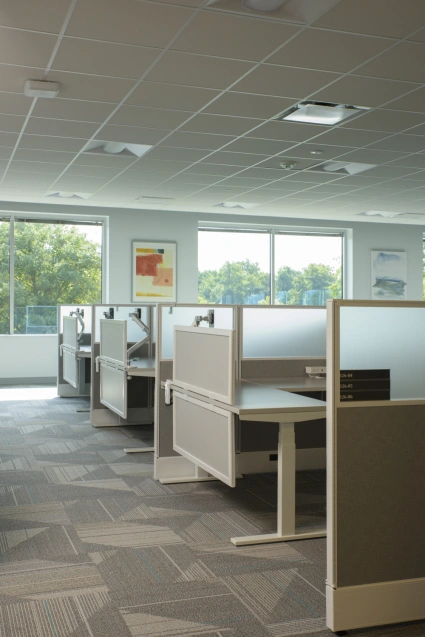 Client space with divid and upmounted screens for additional privacy md