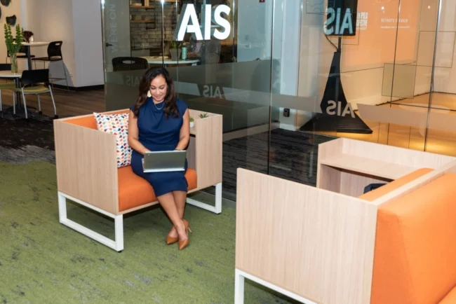 Neocon 2021 chatham cove work lounge 34 high 2 sided surround view 2 md