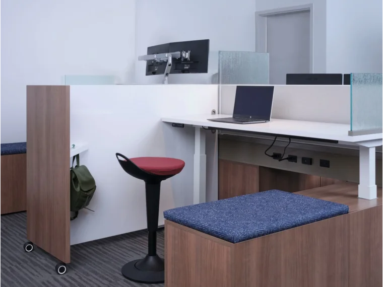 Tri wheel whiteboard environment