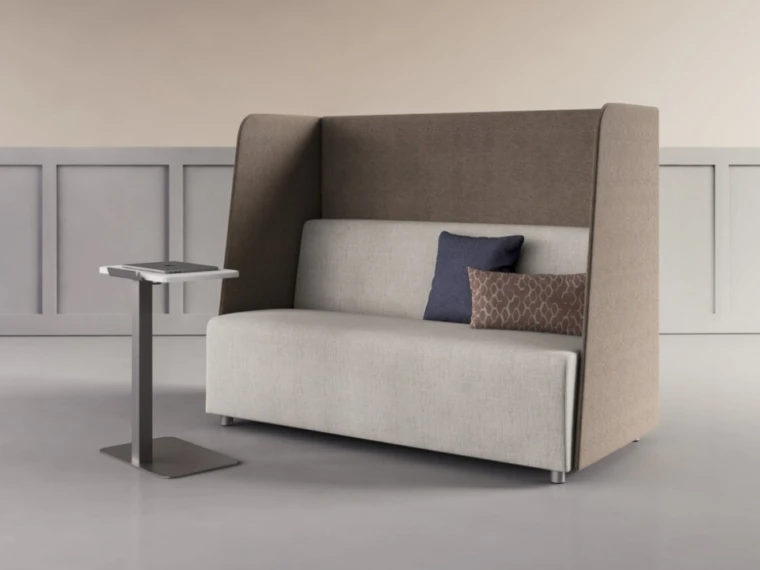 Hakr 2 seater privacy lounge 2 web