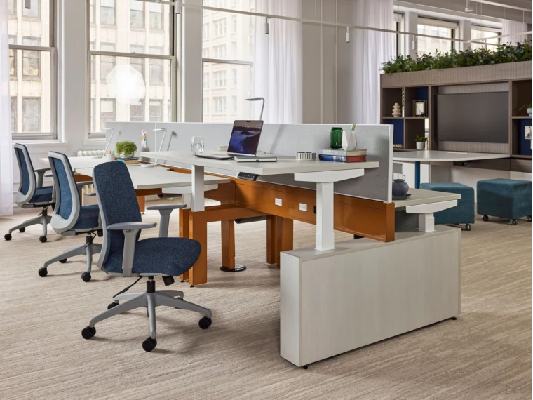 25 12 09 AIS NYC Frechette 0920