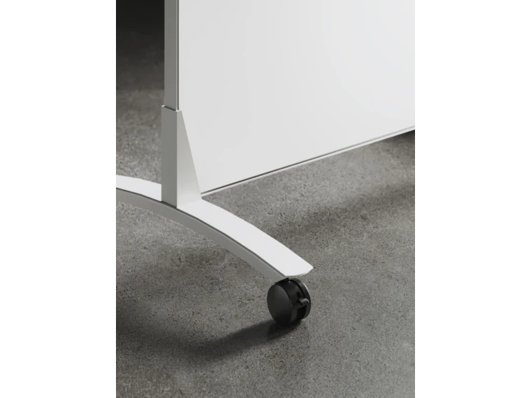 09 AIS R26 MIXER WHITEBOARD MACRODETAILS CLOSEUP FINAL