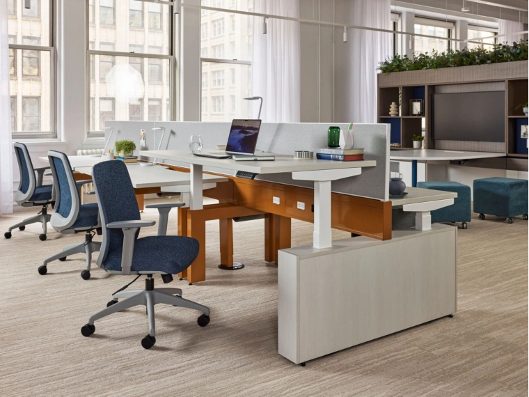 25 12 09 AIS NYC Frechette 0920