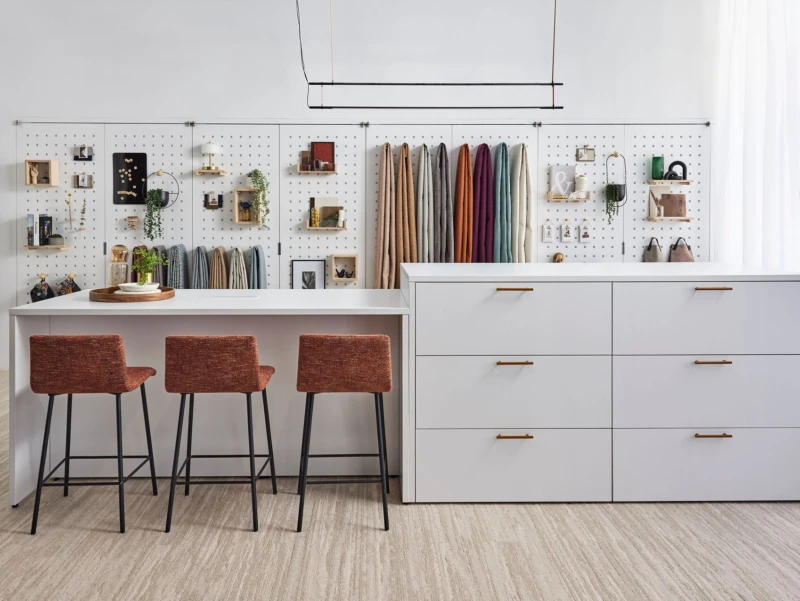 25 12 09 AIS NYC Frechette 0633 RT