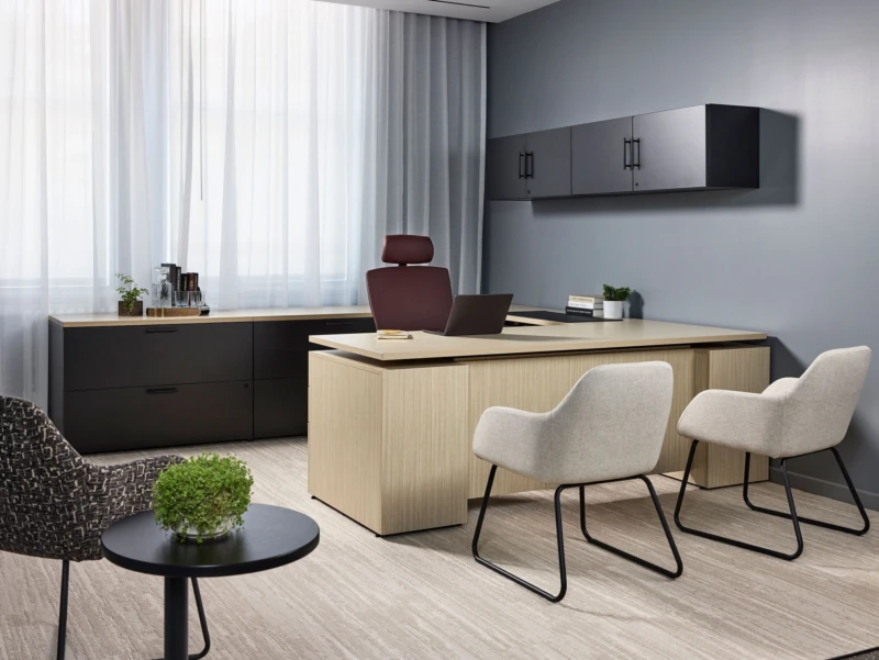 25 12 08 AIS NYC Frechette 0581 RT