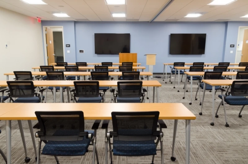 Calibrate client training tables with stow seating md