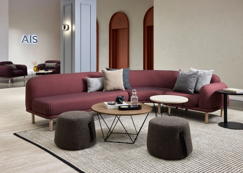 25 12 09 AIS NYC Frechette 0779 RT