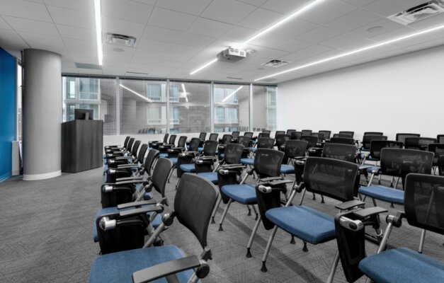 Stow seating with tablet in client training space md