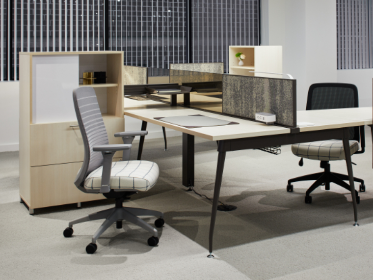 Ais washington d c showroom oxygen workstation with calibrate series storage and bolton task seating sm