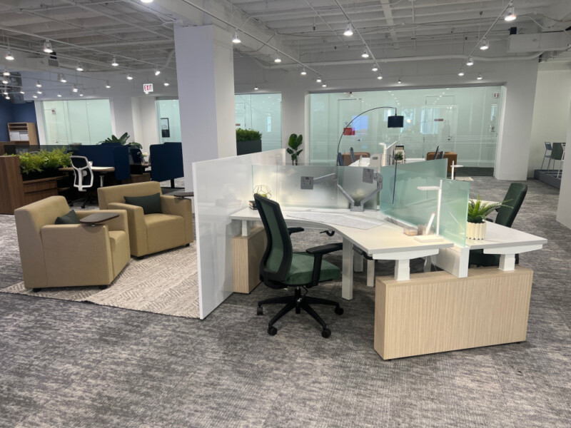 Neocon 2024 encounter powerbench with whiteboard gallery panel and hakr mobile clubs with tablet arms md