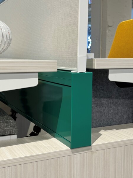 Powerbench spine and enclosed base detail neocon 2022 md